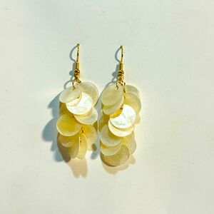 Pearl Seashell earrings made by Evileyebymaria